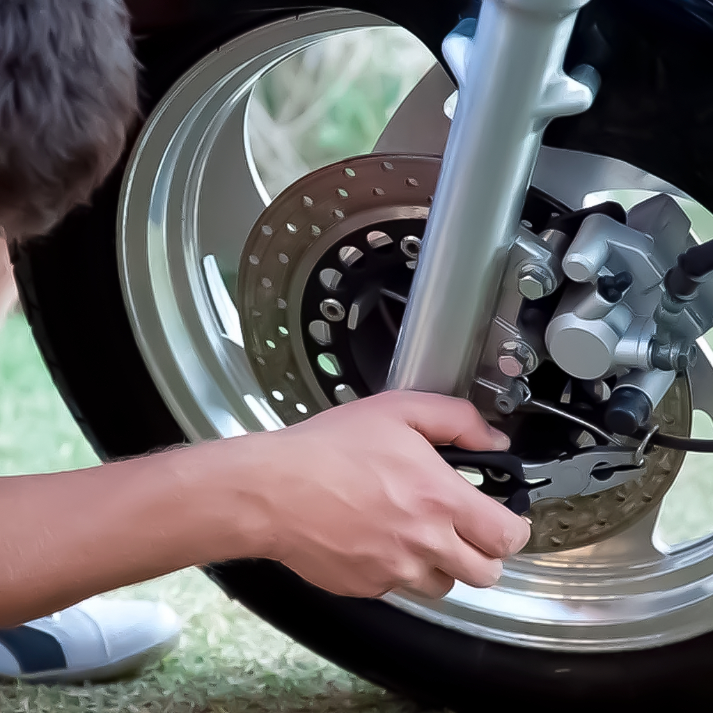 Kit Jogo De Ferramentas 240 Peças Maleta Estojo Caixa Maleta Completa + Soquetes Chave Catraca